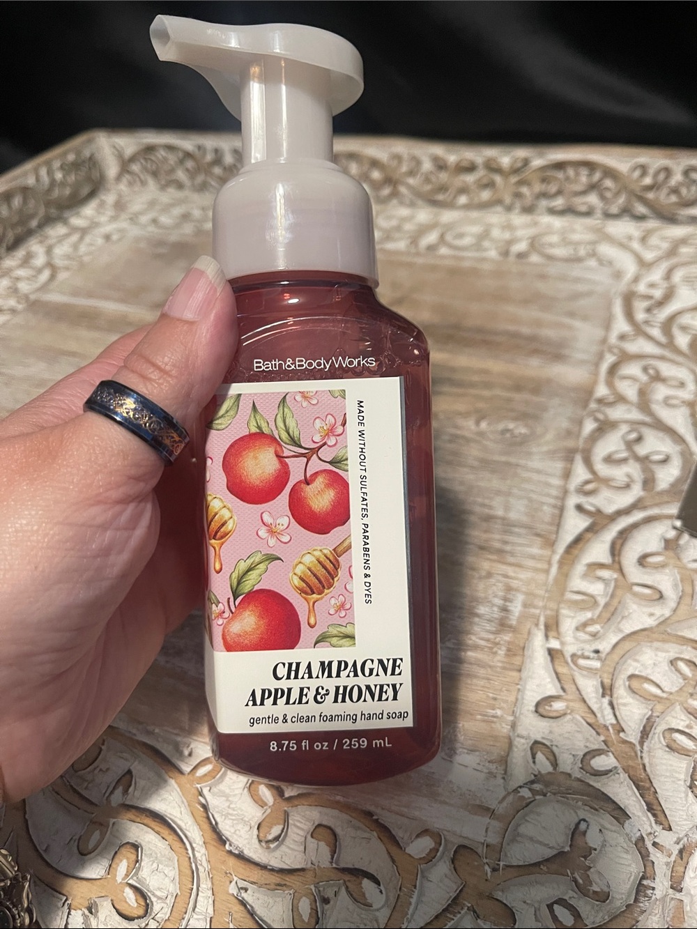 Bath & Body Works Champagne Apple & Honey Foaming Hand Soap — Peachy Pink
